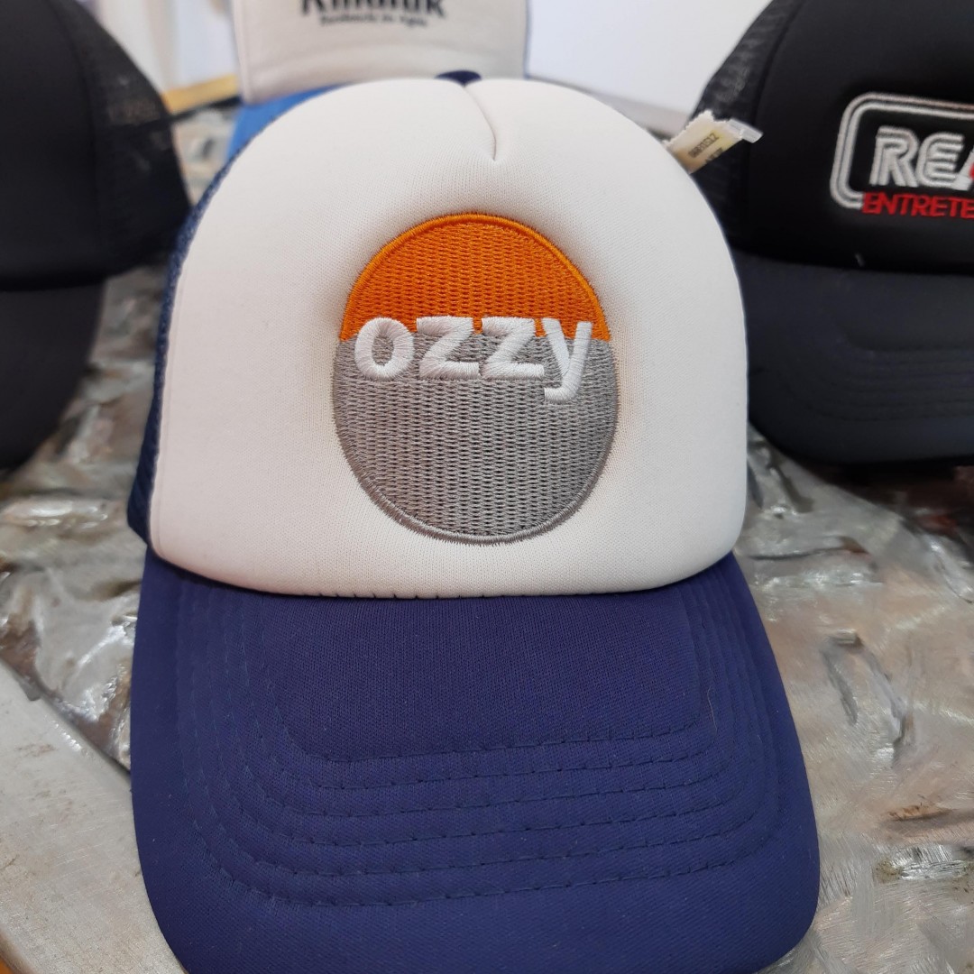 gorra-trucker-con-logo-a-cotizar-169