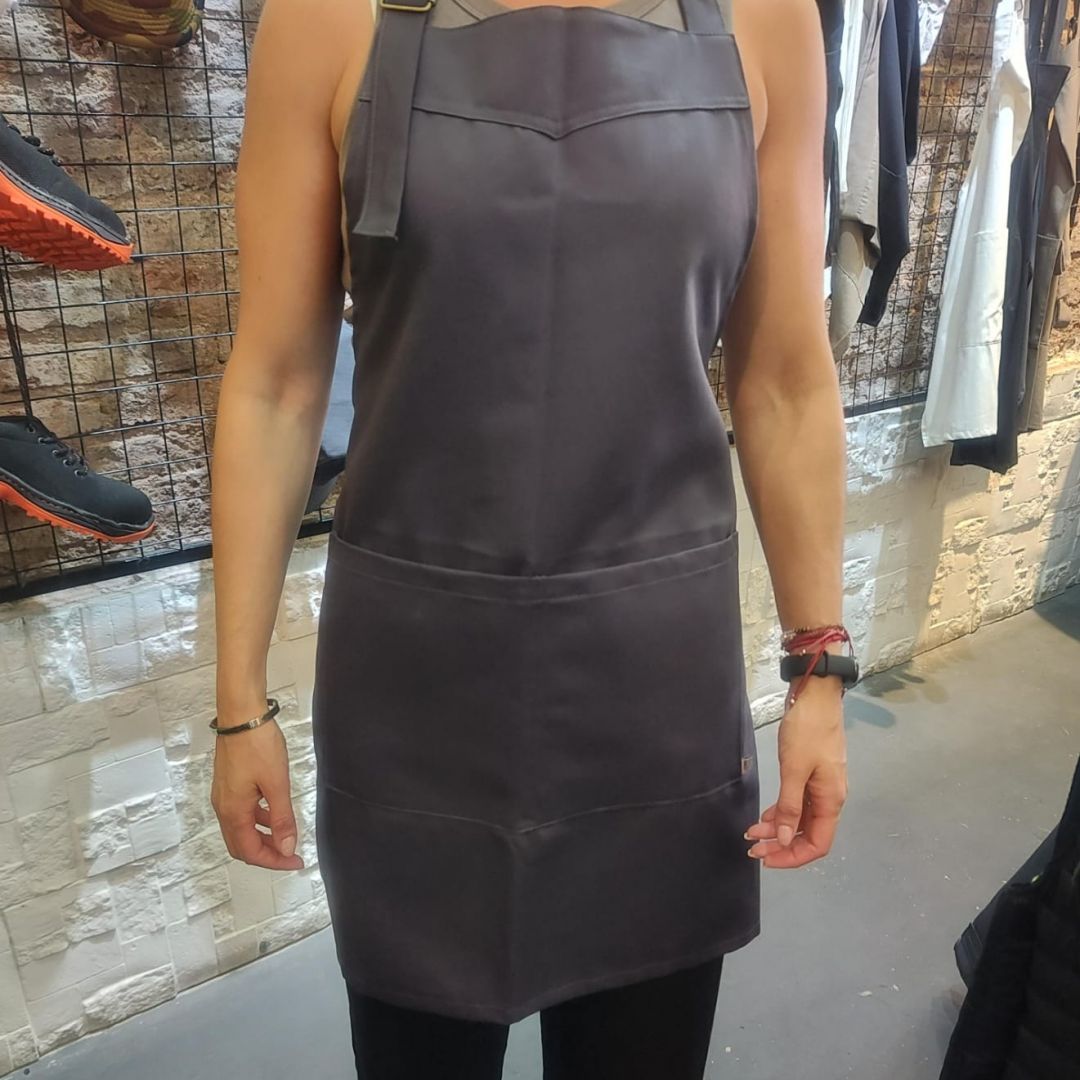 delantal-gabardina-gris-topo-195