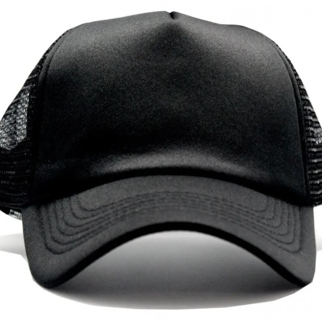 gorra-trucker-negra-pleno